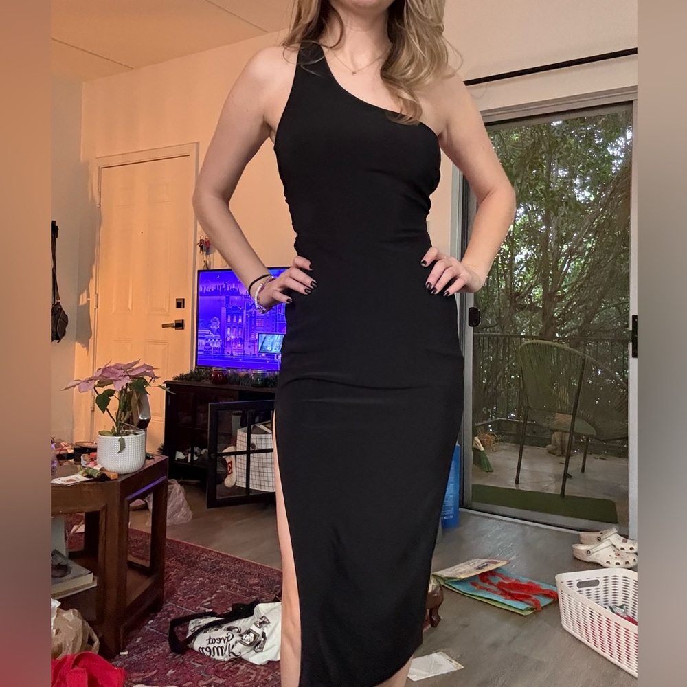 Windsor Black One-Shoulder Dress
